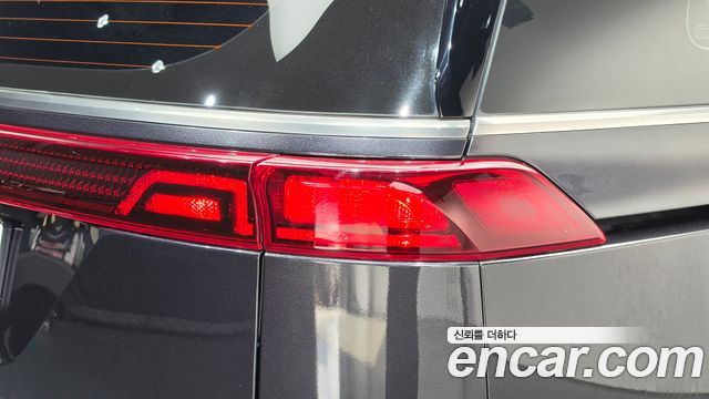 Kia Canival 2023 — photo 9