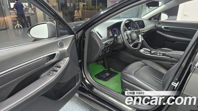 Hyundai Sonata 2022 — photo 13