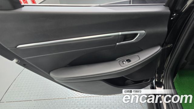 Hyundai Sonata 2022 — photo 15