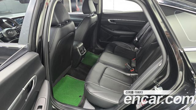Hyundai Sonata 2022 — photo 16