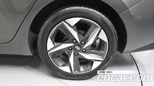 Hyundai AVANTE 2021 — photo 5