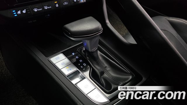 Hyundai AVANTE 2021 — photo 12