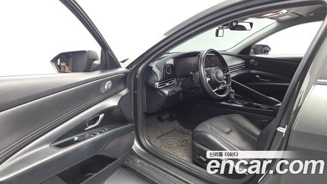 Hyundai AVANTE 2021 — photo 13