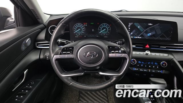 Hyundai AVANTE 2021 — photo 19