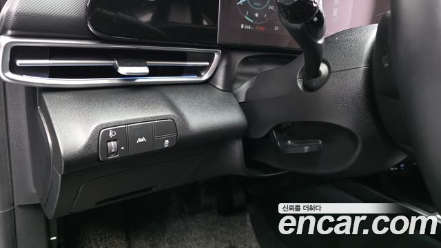 Hyundai AVANTE 2021 — photo 30