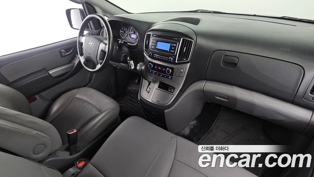 Hyundai Starex 2021 — photo 17