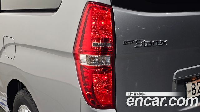 Hyundai Starex 2021 — photo 9