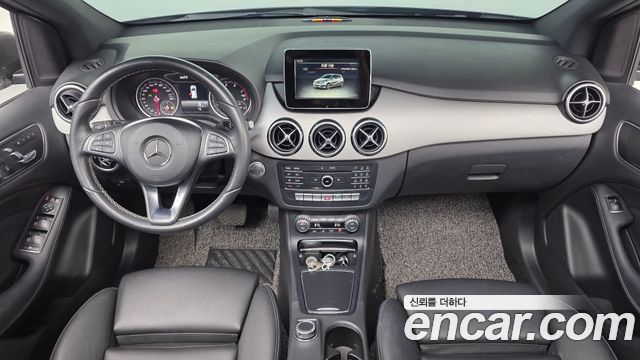 Mercedes-Benz B-Class 2018 — photo 7
