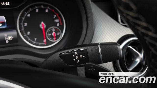 Mercedes-Benz B-Class 2018 — photo 9