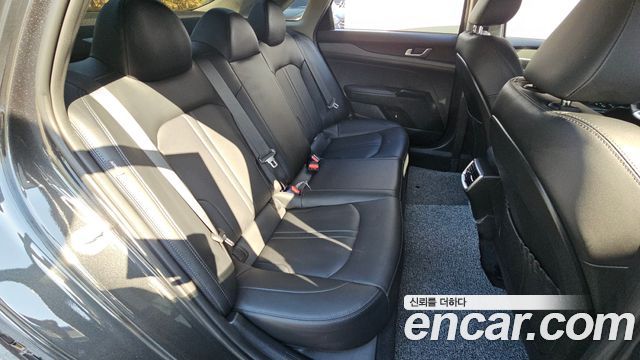 Kia K5 2025 — photo 17