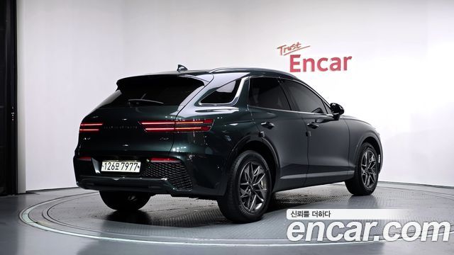 Genesis GV70 2021 — photo 2