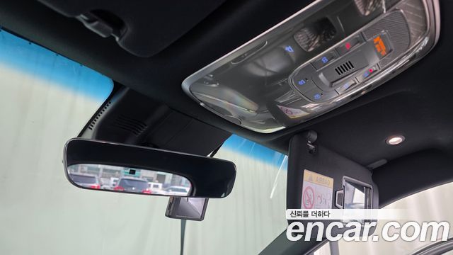 Genesis GV70 2021 — photo 23