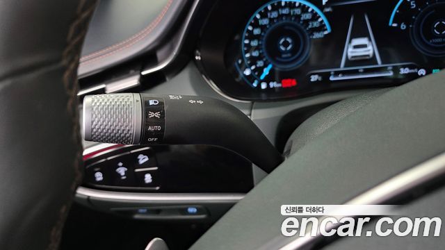 Genesis GV70 2021 — photo 30