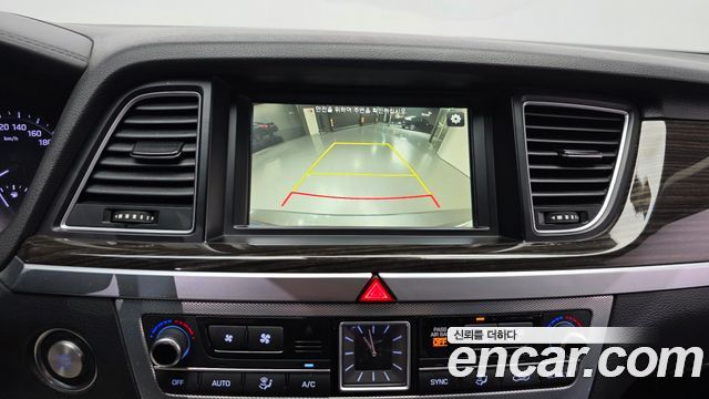 Genesis G80 2018 — photo 15