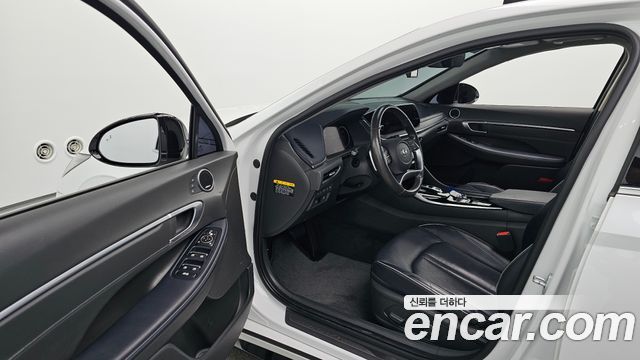 Hyundai Sonata 2021 — photo 13