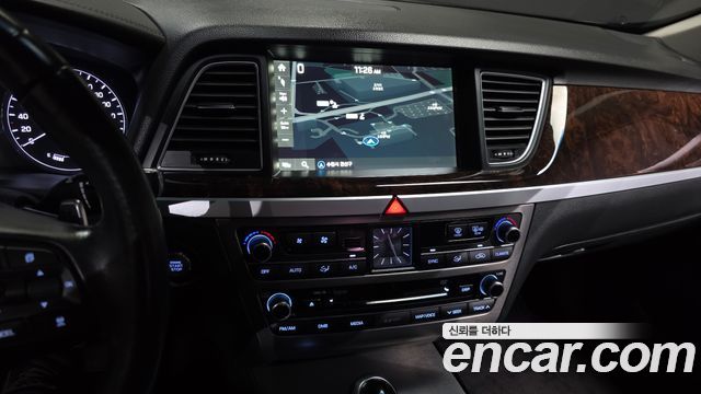 Hyundai Genesis 2015 — photo 21