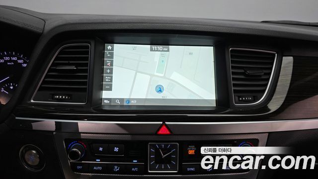 Genesis G80 2017 — photo 14