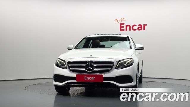 Mercedes-Benz E-Class 2018 — photo 3