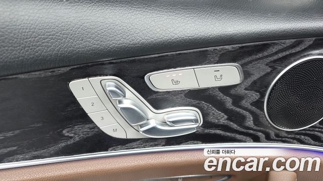 Mercedes-Benz E-Class 2018 — photo 29
