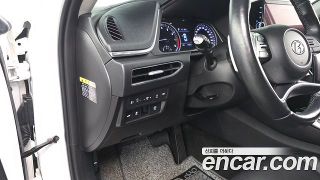 Hyundai Sonata 2020 — photo 19