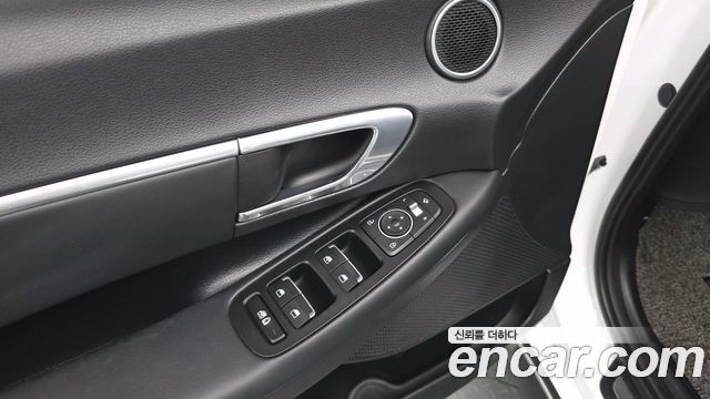 Hyundai Sonata 2020 — photo 27