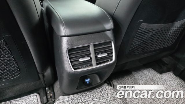 Hyundai Sonata 2020 — photo 31