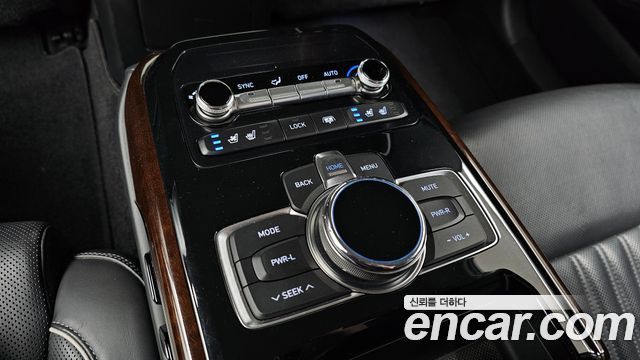 Genesis EQ900 2016 — photo 25