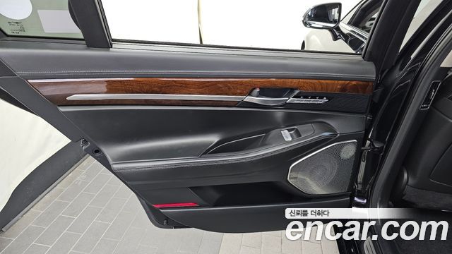Genesis EQ900 2016 — photo 15