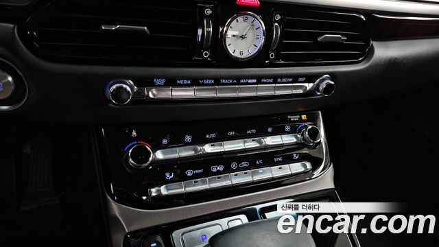 Genesis EQ900 2016 — photo 34