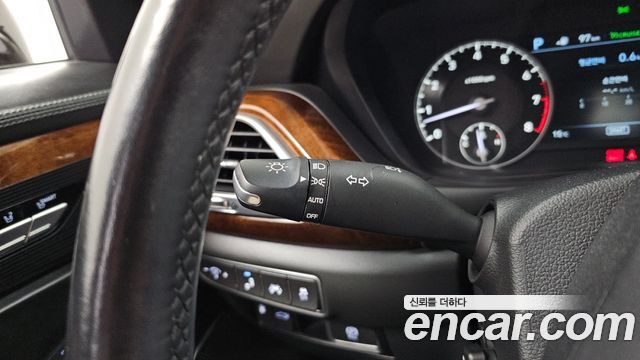Genesis EQ900 2016 — photo 35