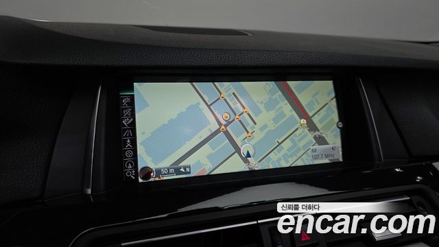 BMW 5-Series 2016 — photo 15