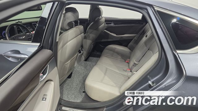 Hyundai Genesis 2016 — photo 11