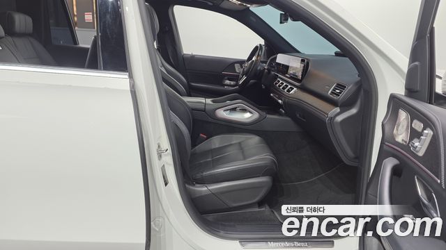 Mercedes-Benz GLS-Class 2021 — photo 16