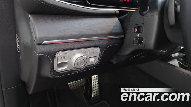 Mercedes-Benz GLS-Class 2021 — photo 28