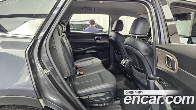 Kia Sorento 2023 — photo 18