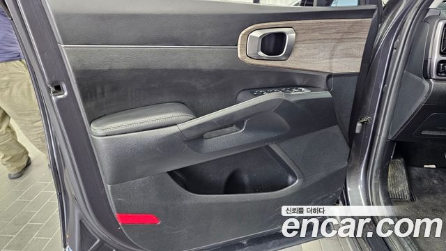 Kia Sorento 2023 — photo 14