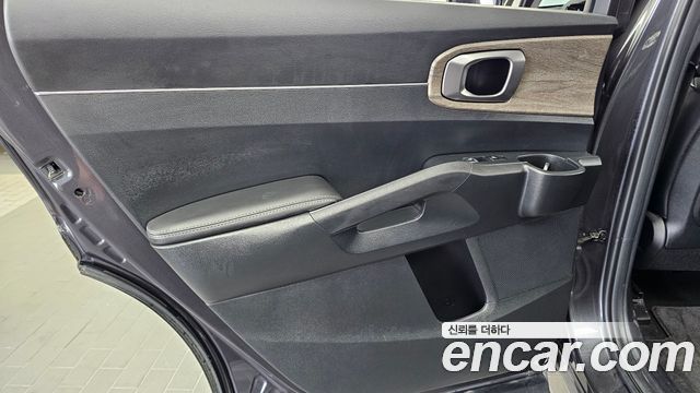 Kia Sorento 2023 — photo 15
