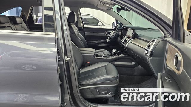 Kia Sorento 2023 — photo 16