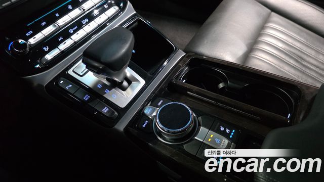 Genesis EQ900 2016 — photo 9