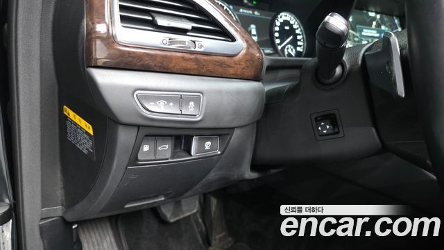Genesis EQ900 2016 — photo 14