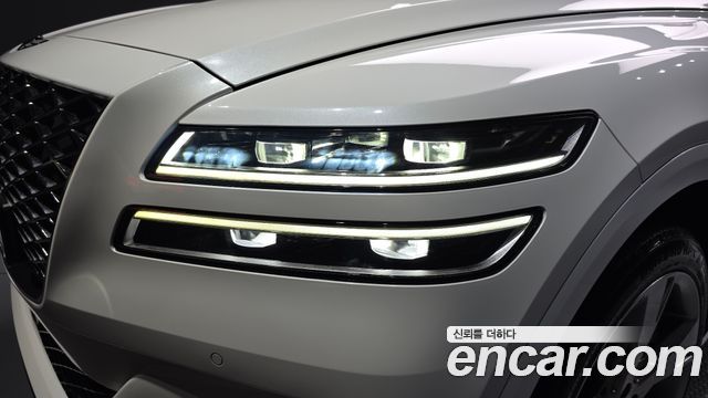 Genesis GV80 2021 — photo 8
