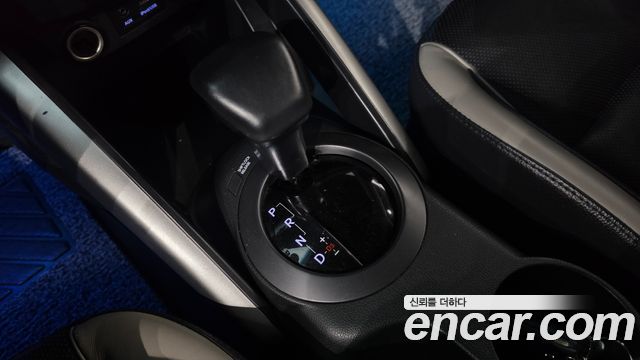 Hyundai Veloster 2015 — photo 9