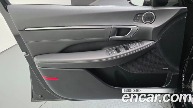 Hyundai Sonata 2022 — photo 14