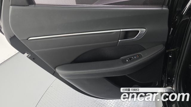 Hyundai Sonata 2022 — photo 15