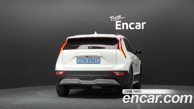 Kia Niro 2023 — photo 4