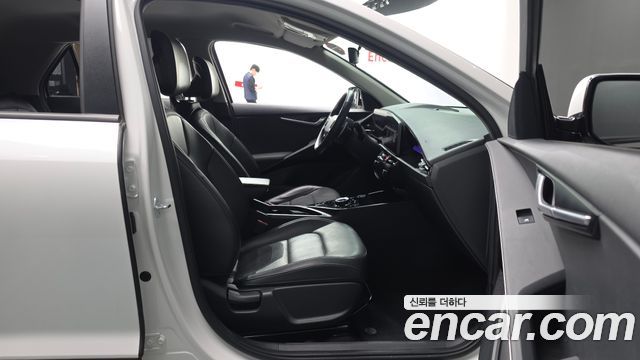 Kia Niro 2023 — photo 17