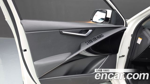 Kia Niro 2023 — photo 14