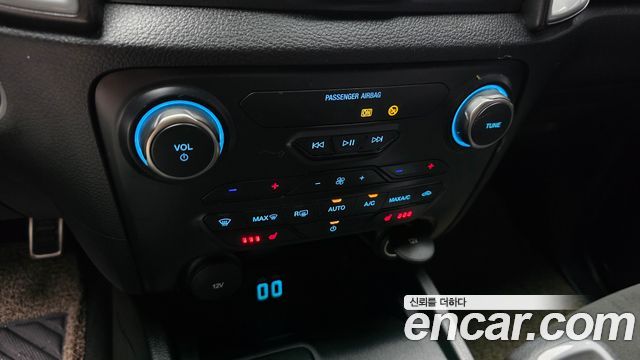 Ford Ranger 2022 — photo 23