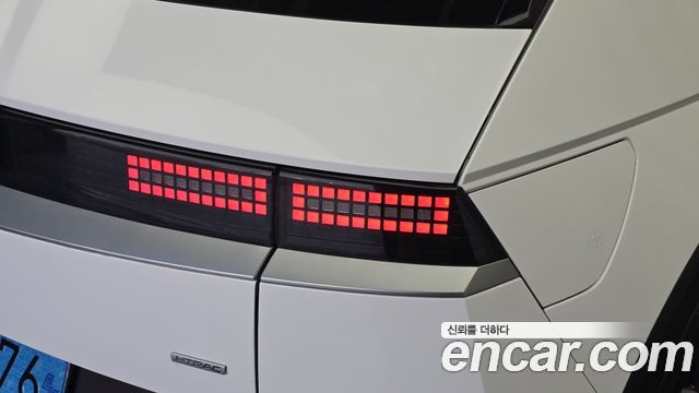 Hyundai Ioniq5 2022 — photo 9