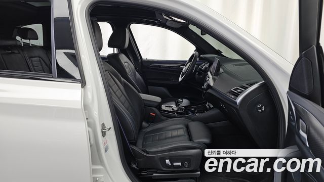 BMW X3 2022 — photo 17